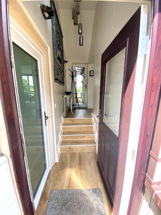 A Secluded Self Contained Country Suite With A View - Parking, Easy Access To Bath 科斯罕 外观 照片